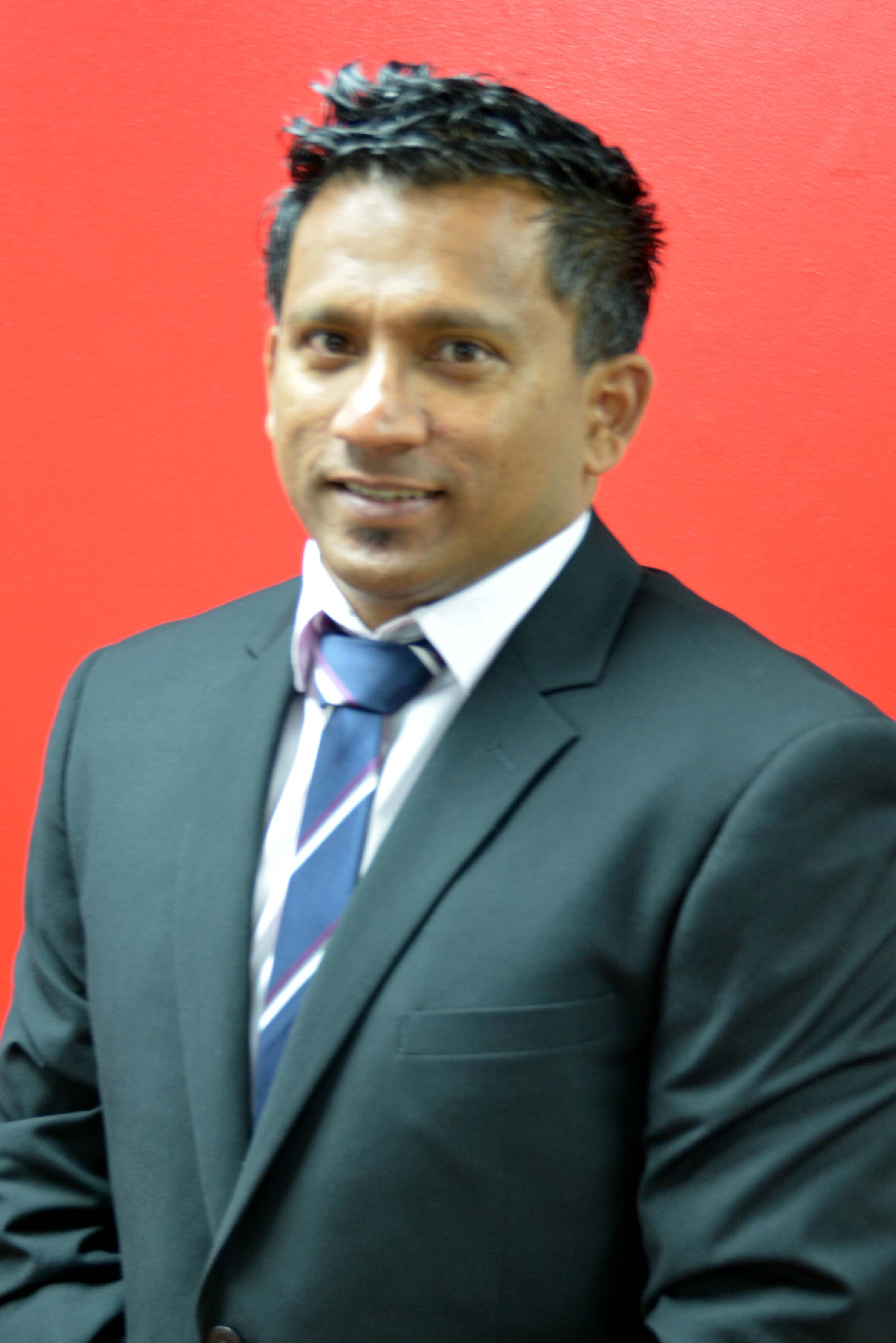 Mr Roveen Permal